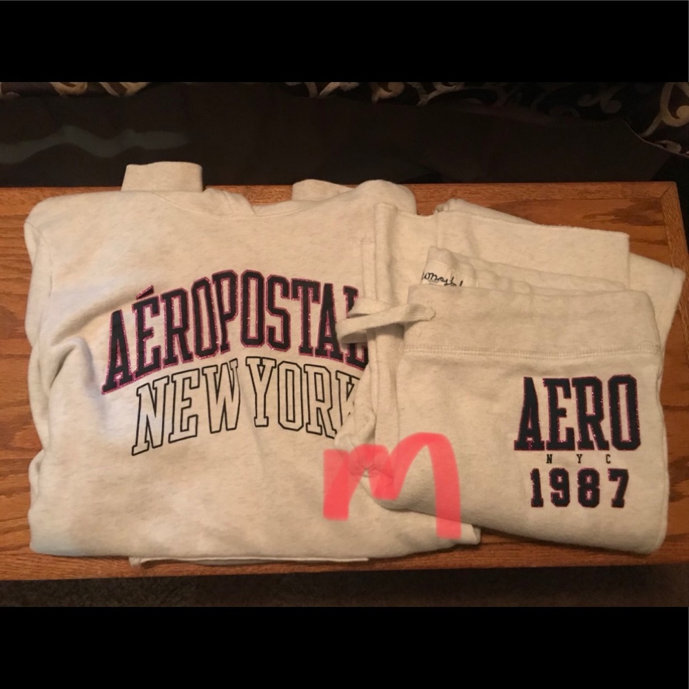 Aeropostale Sweatsuit both pieces.